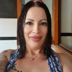 664003509: Chica busca chico en Mallorca