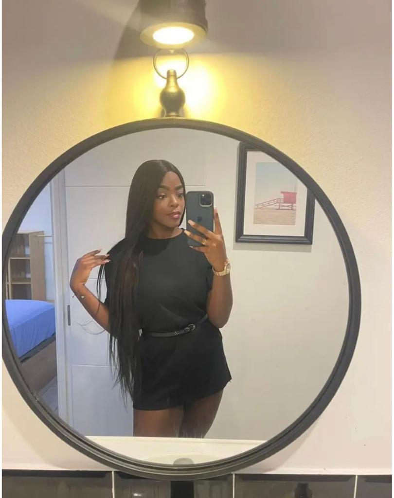 604358932: Chica busca chico en Granada