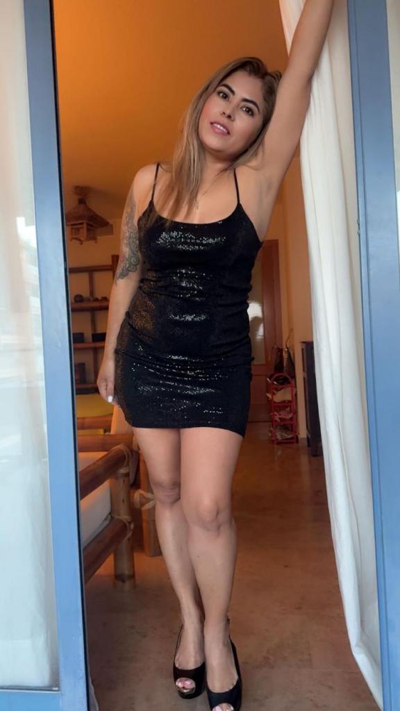 Chica busca chico en Alicante: Chica busca chico