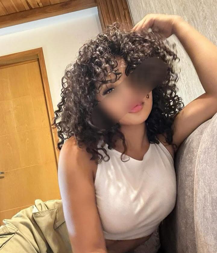 Chica busca chico en Granada: 