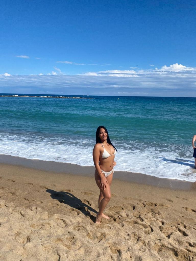 Chica busca chico en Almería: Chica busca chico