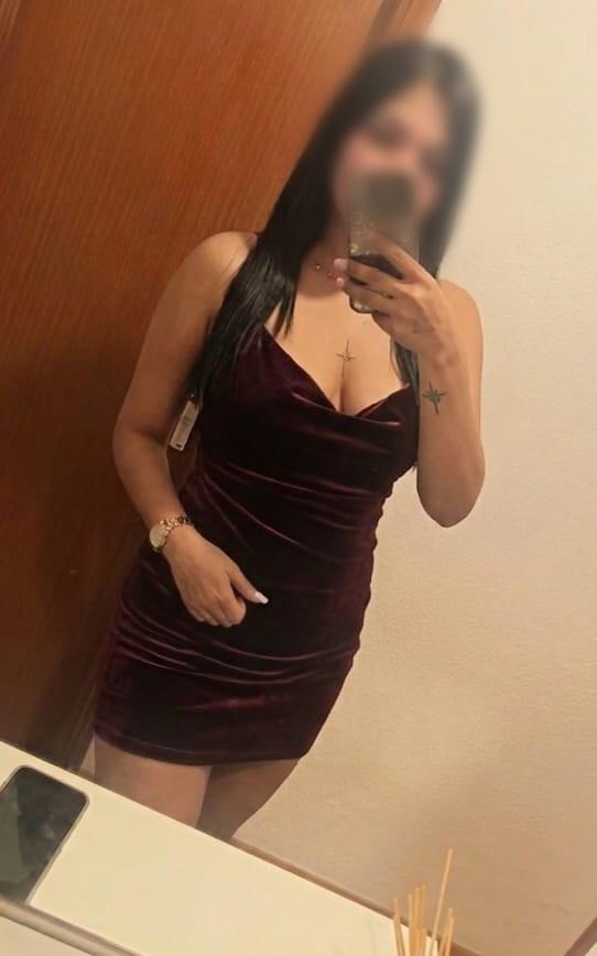 Chica busca chico en Granada: 