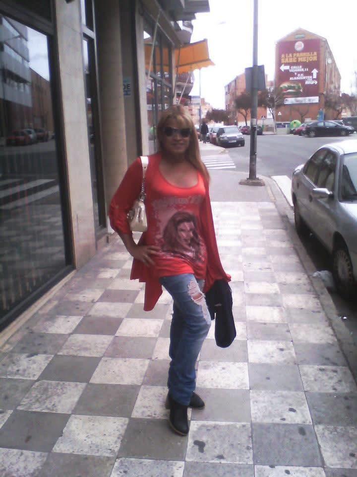 611365157: Travesti en Álava