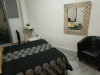 744627830: Chica busca chico en Valencia