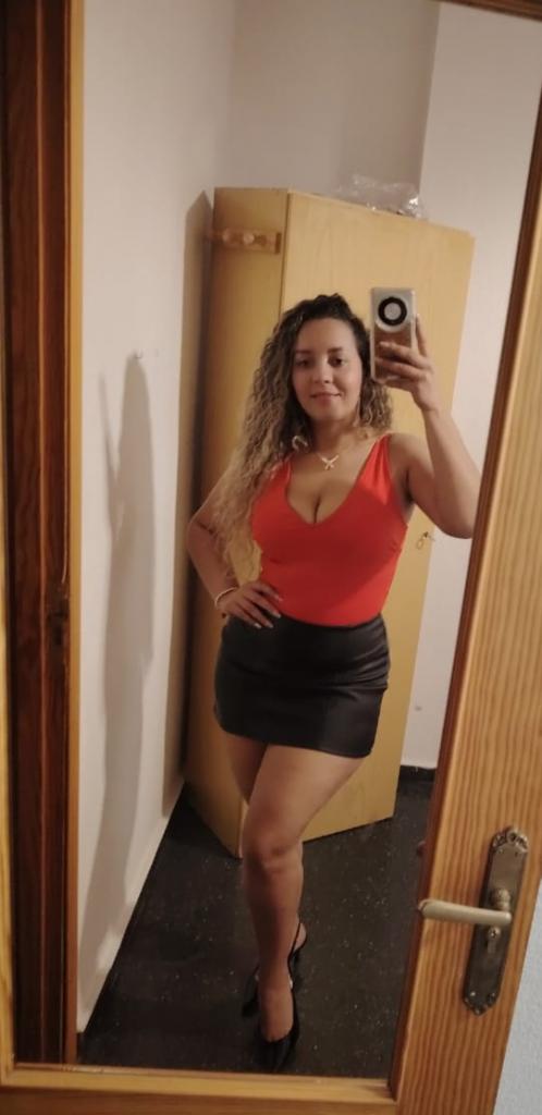 614779687: Chica busca chico en Albacete