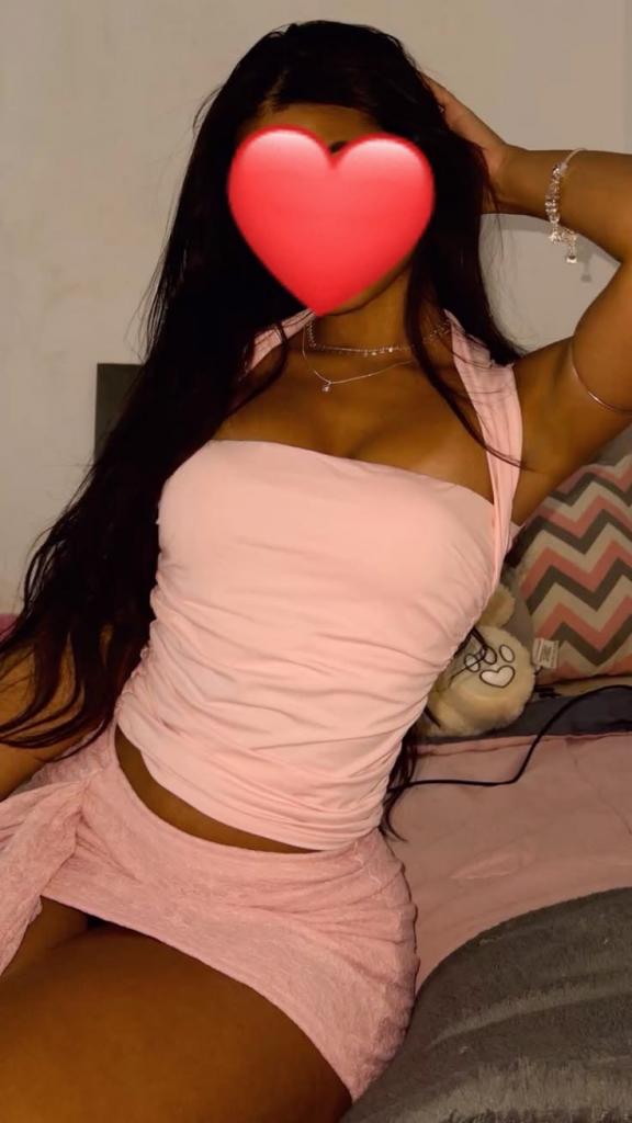Chica busca chico en Valencia: Chica busca chico