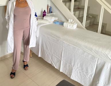 615624323: Chica busca chico en Málaga