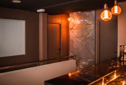 666954109: Chica busca chico en Barcelona