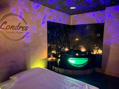 666954109: Chica busca chico en Barcelona