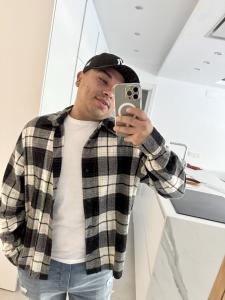 613663715: Chico busca chica en Málaga