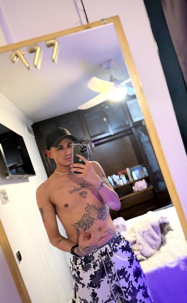 617658902: Chico busca chica en Sevilla