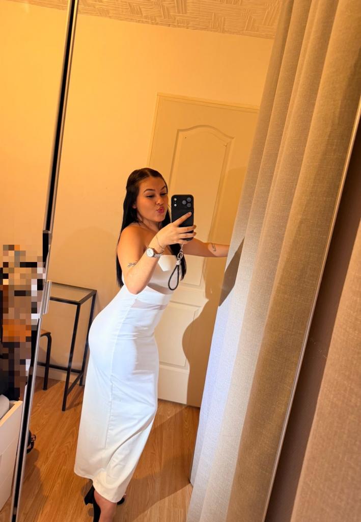 Chica busca chico en Zaragoza: Chica busca chico