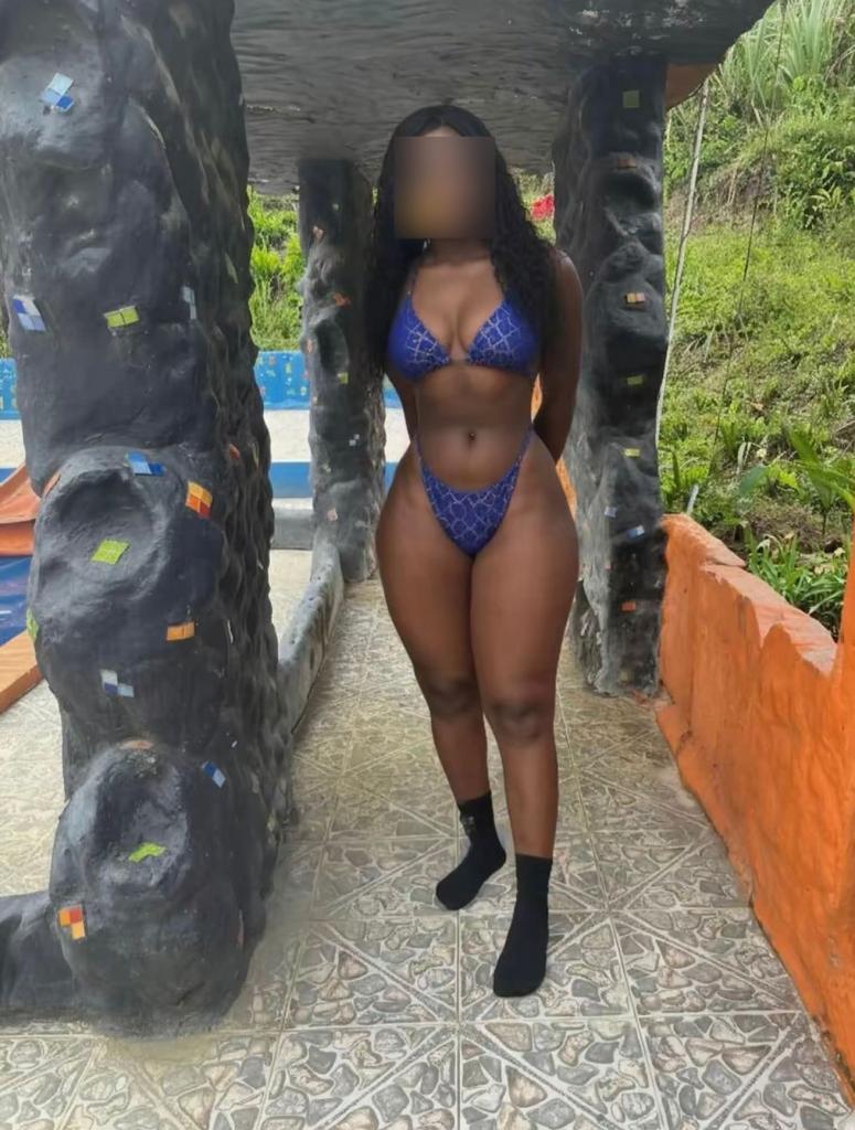 Chica busca chico en Granada: 