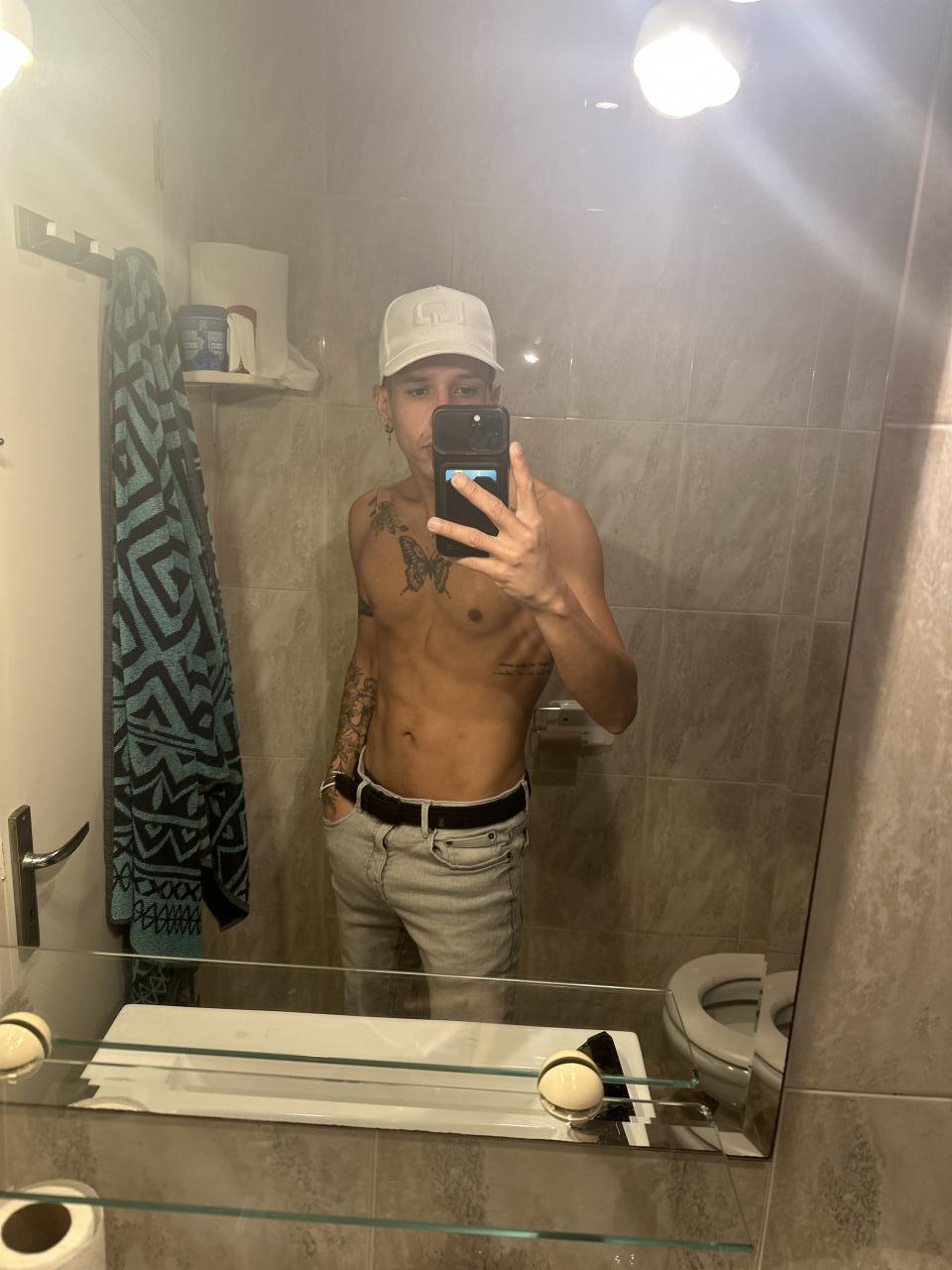 664403802: Chico busca chica en Badajoz