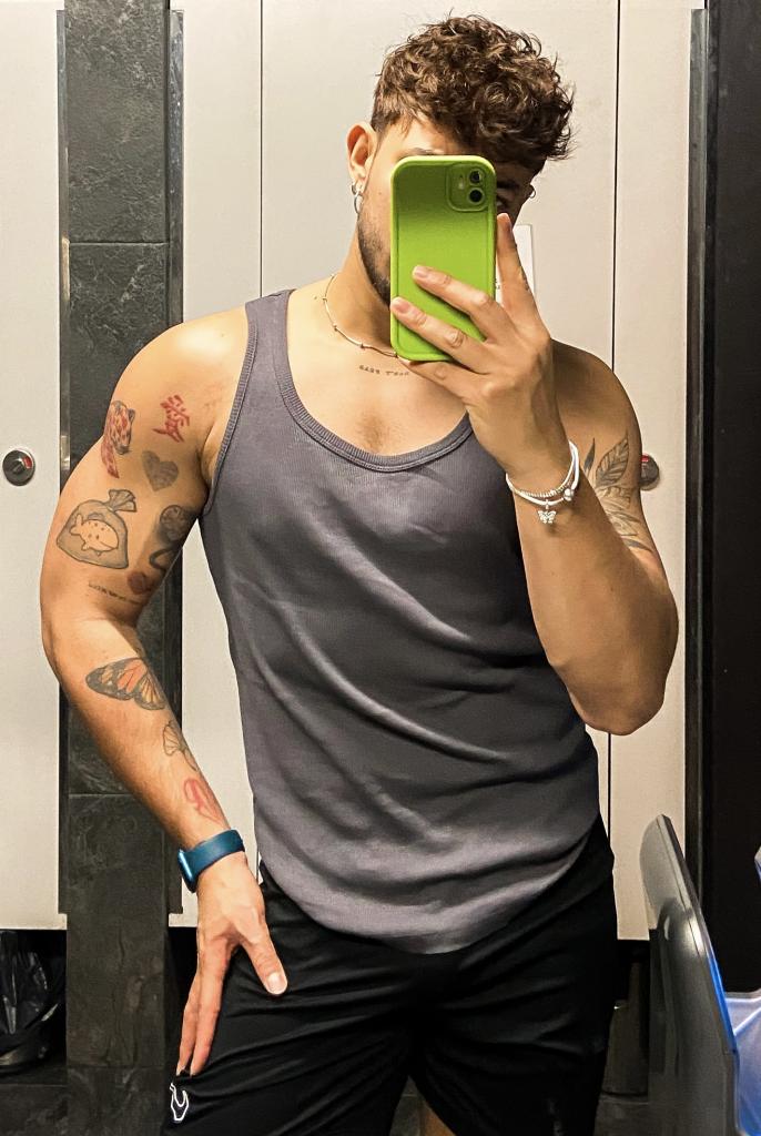 Chico busca chica en Granada: 