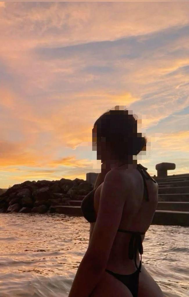 Chica busca chico en Tenerife: 