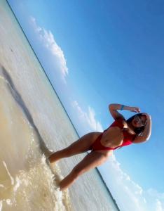 613921046: Chica busca chico en Pontevedra