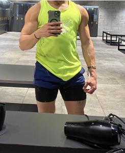 687709658: Chico busca chica en Valencia