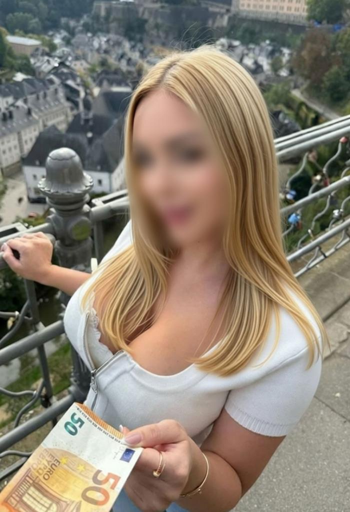 641357212: Chica busca chico en La Coruña