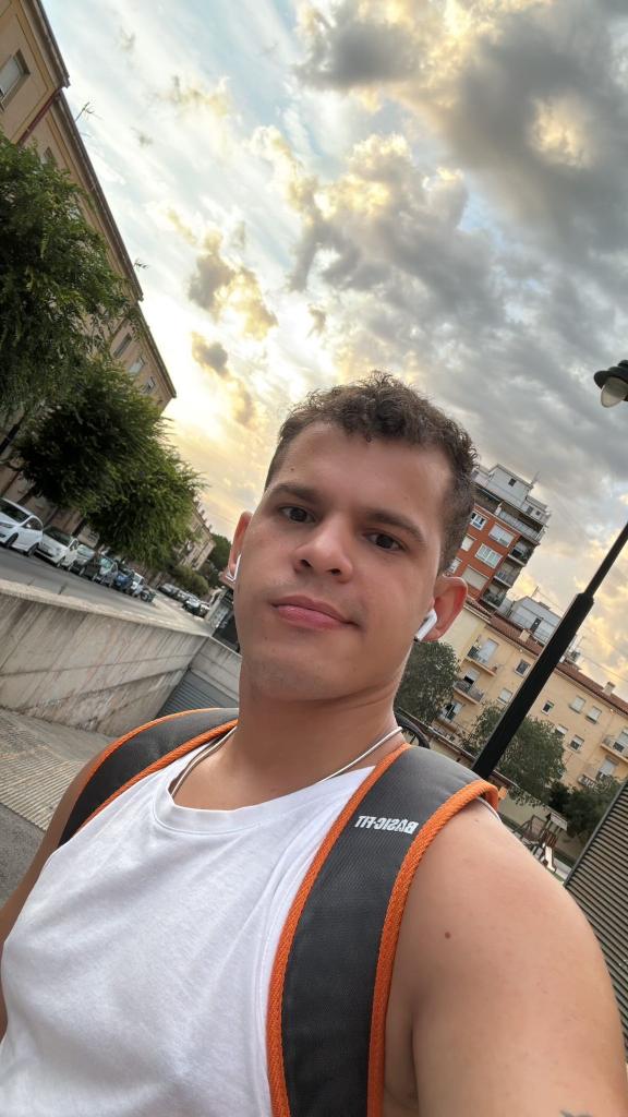 Chico busca chica en Alicante: 