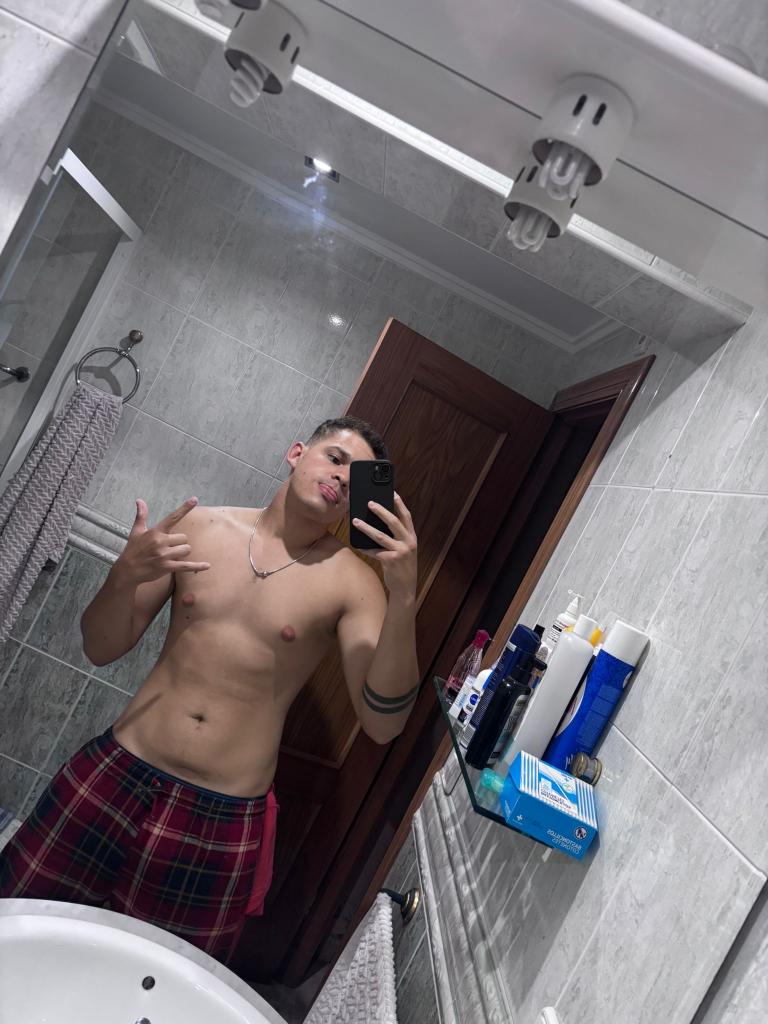 Chico busca chica en Alicante: 