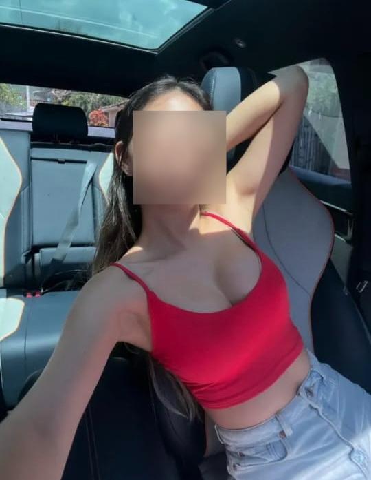 Chica busca chico en Menorca: 