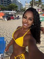 655208664: Chica busca chico en Barcelona