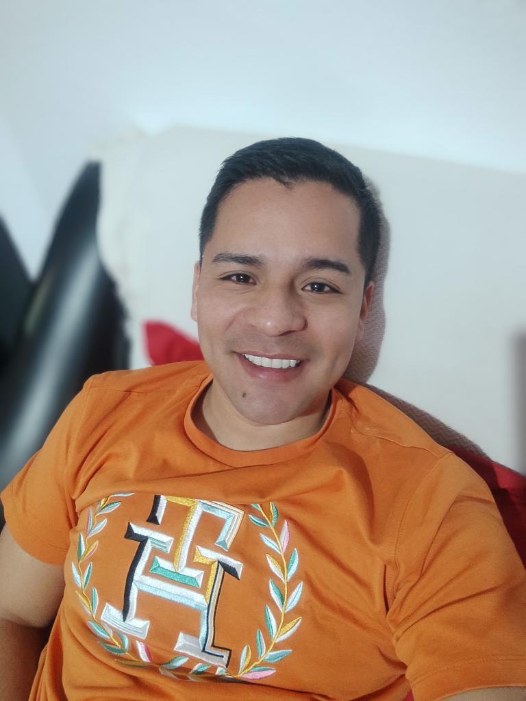 667892781: Chico busca chica en Castellón