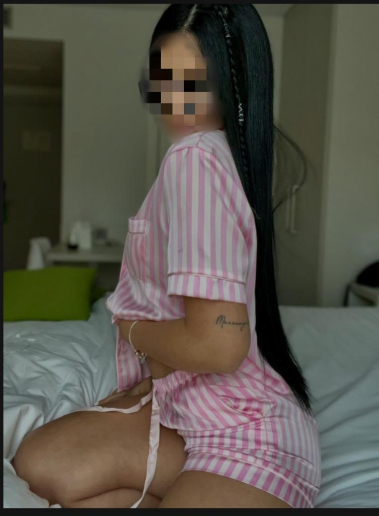 617236177: Chica busca chico en Barcelona
