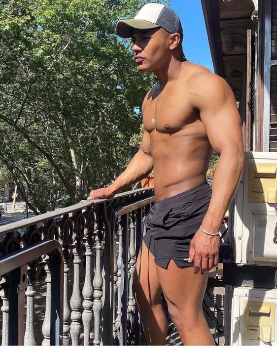 Chico busca chica en Gerona: 