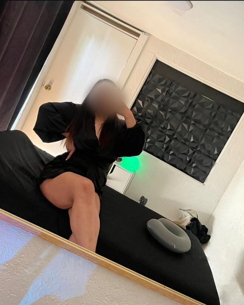 622398622: Chica busca chico en Sevilla