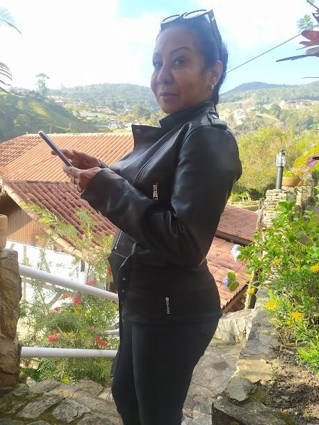 Chica busca chico en Tenerife: 