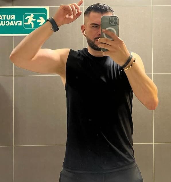 Chico busca chica en Menorca: 