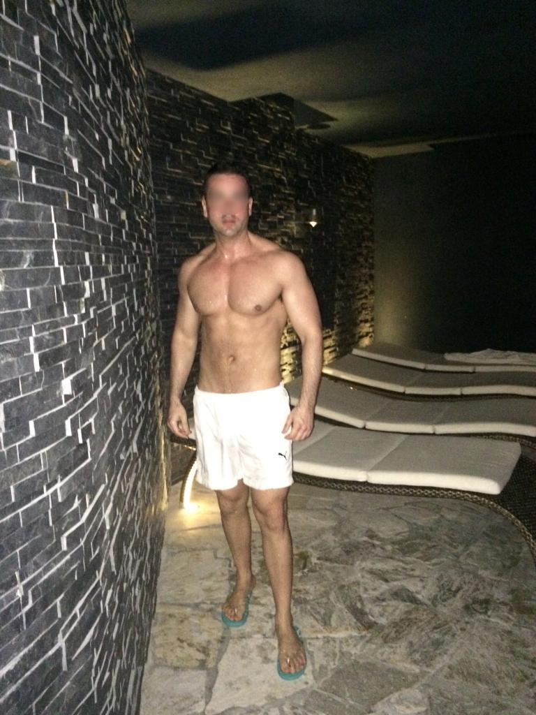 Chico busca chica en Málaga: 