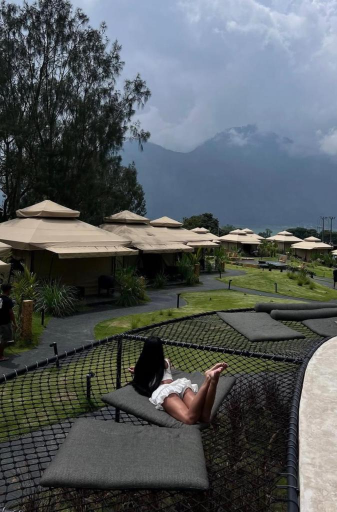 Chica busca chico en Mallorca: 