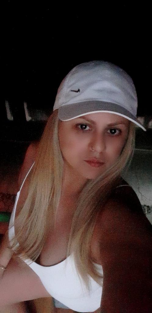 692805446: Chica busca chico en Pontevedra