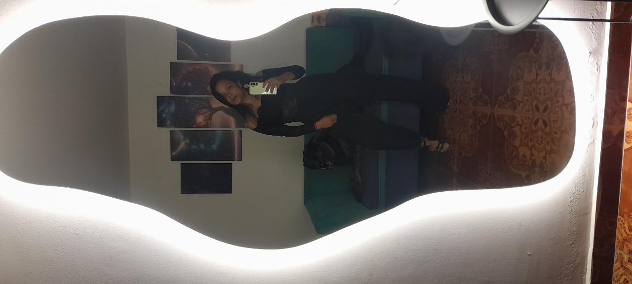 Chica busca chico en Almería: 