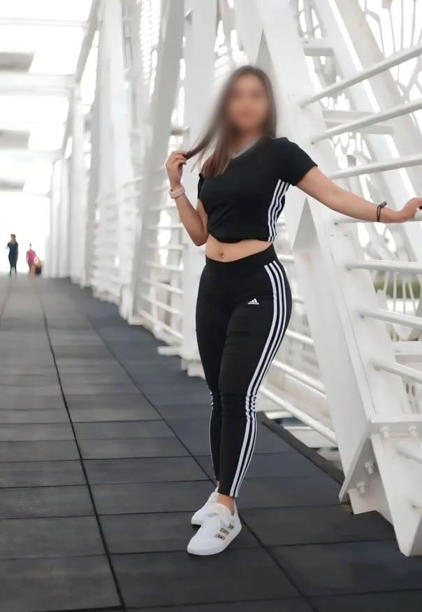 607264896: Chica busca chico en Mallorca