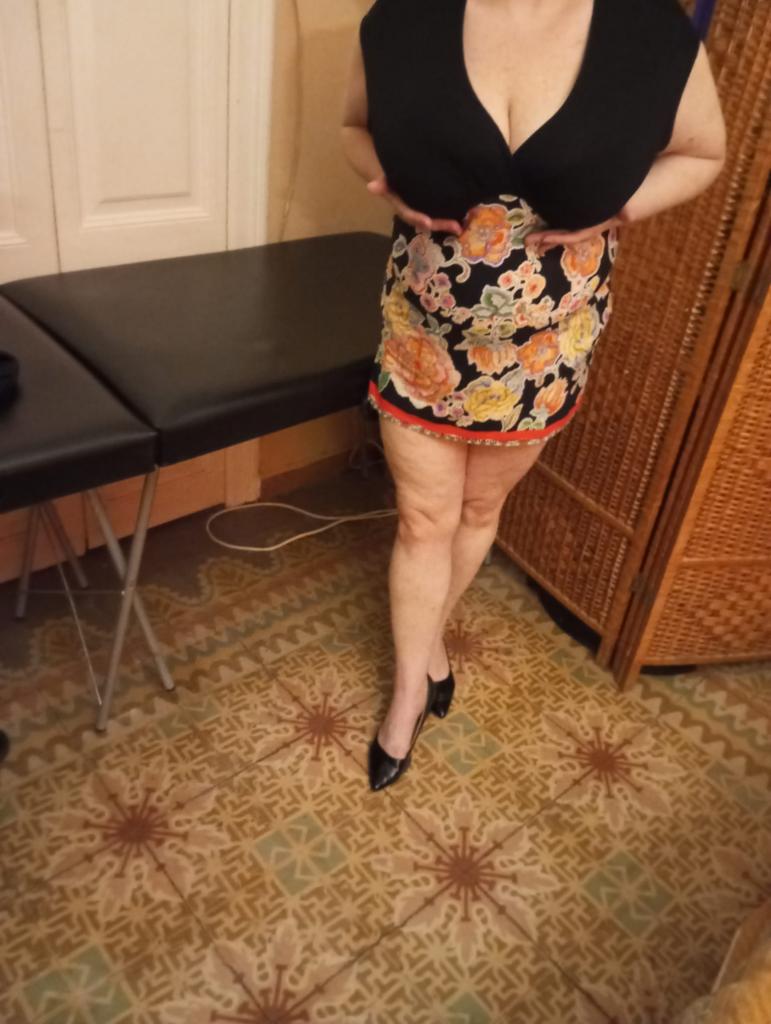 631908071: Chica busca chico en Barcelona