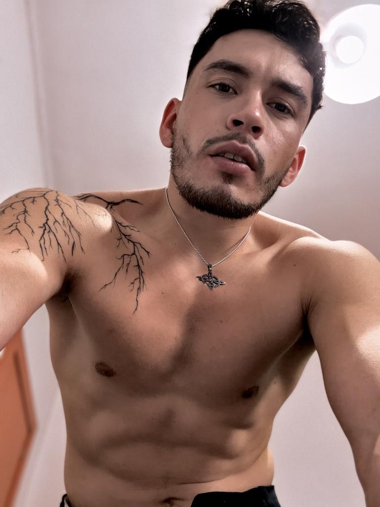 691882344: Chico busca chica en Málaga