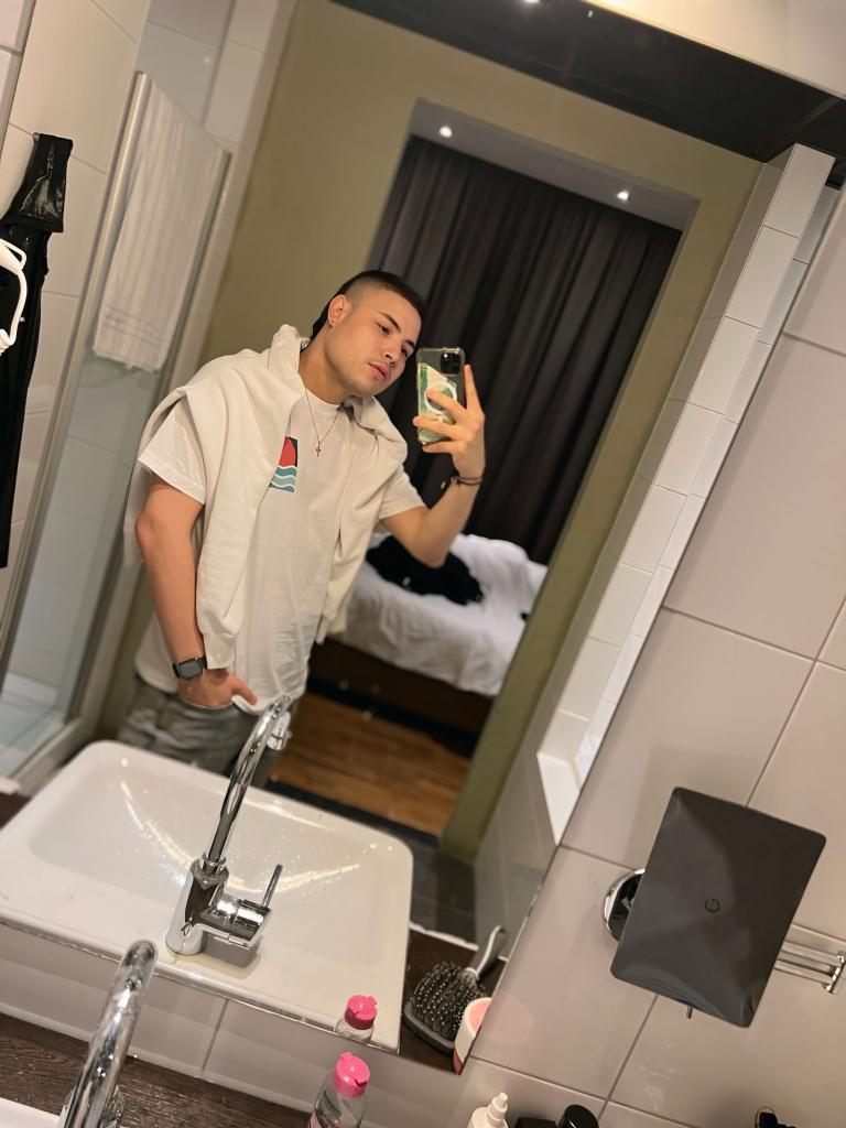 641784648: Chico busca chica en Madrid