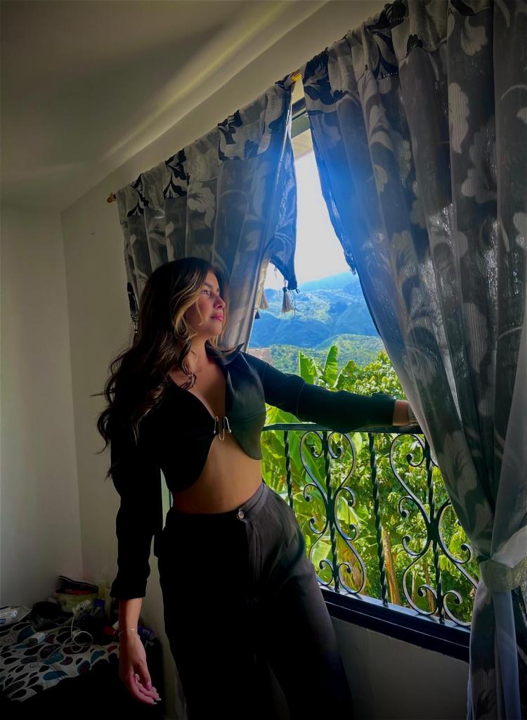 Chica busca chico en Madrid: Chica busca chico