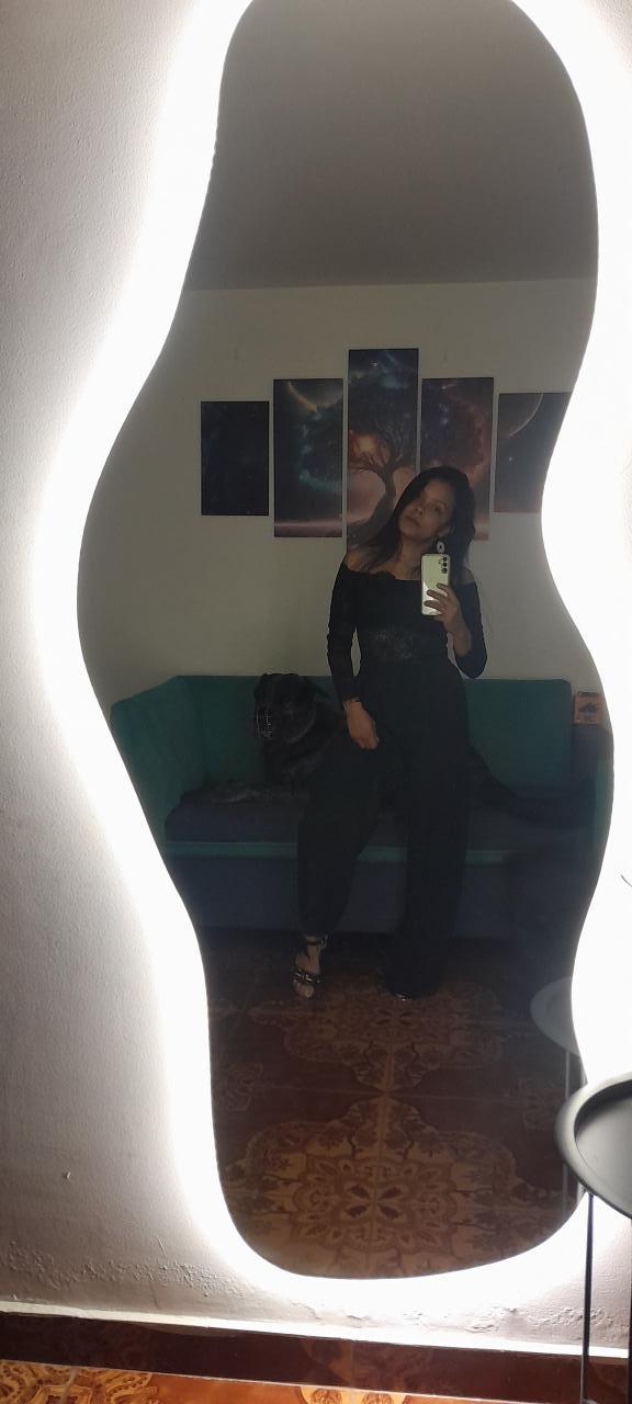 643440618: Chica busca chico en Almería