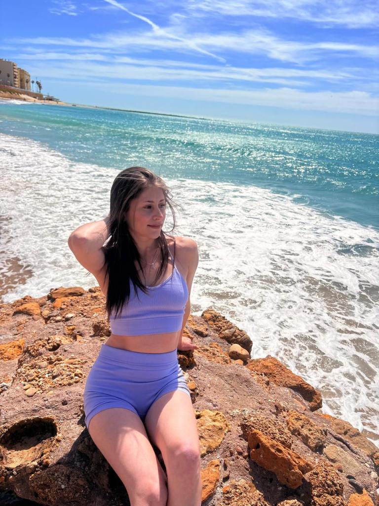 Chica busca chico en Cádiz: Chica busca chico