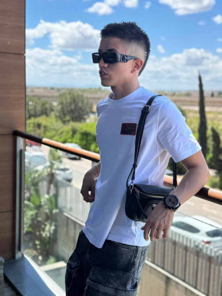 Chico busca chica en Valencia: 