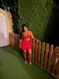 687658076: Chica busca chico en Sevilla