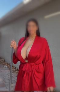 610825375: Chica busca chico en Málaga