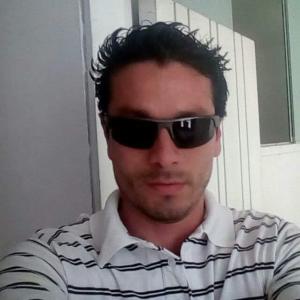 614924113: Chico busca chica en Barcelona