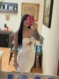 677534890: Chica busca chico en Málaga