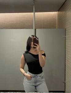 643265952: Chica busca chico en Asturias